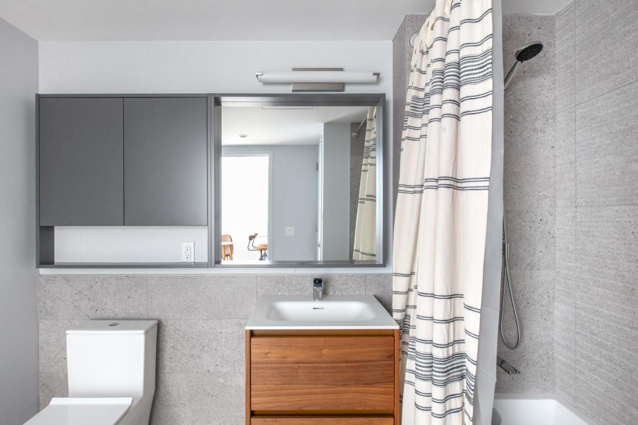 Ues 1br W Dm Elevator Gym Coworking Spaces Nyc-588 * New York